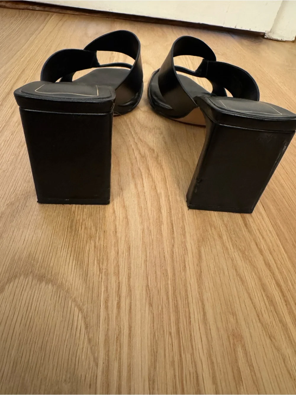 ZARA Black Crisscross Leather Block Heel Mules
